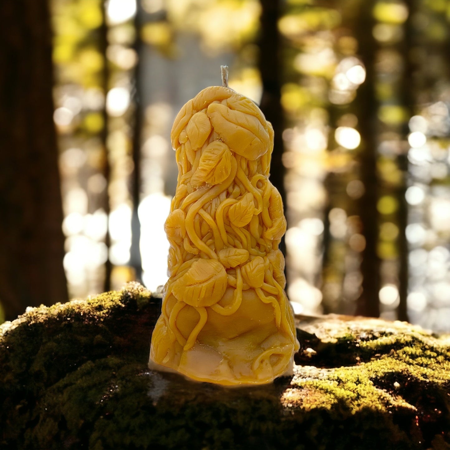 The Mama ~ Sculpted Candle